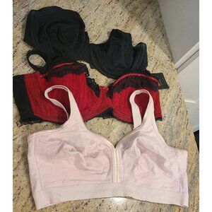 Lot of 3 Cacique Size 40DD Bras 1 new Underwire & Wireless Balconette